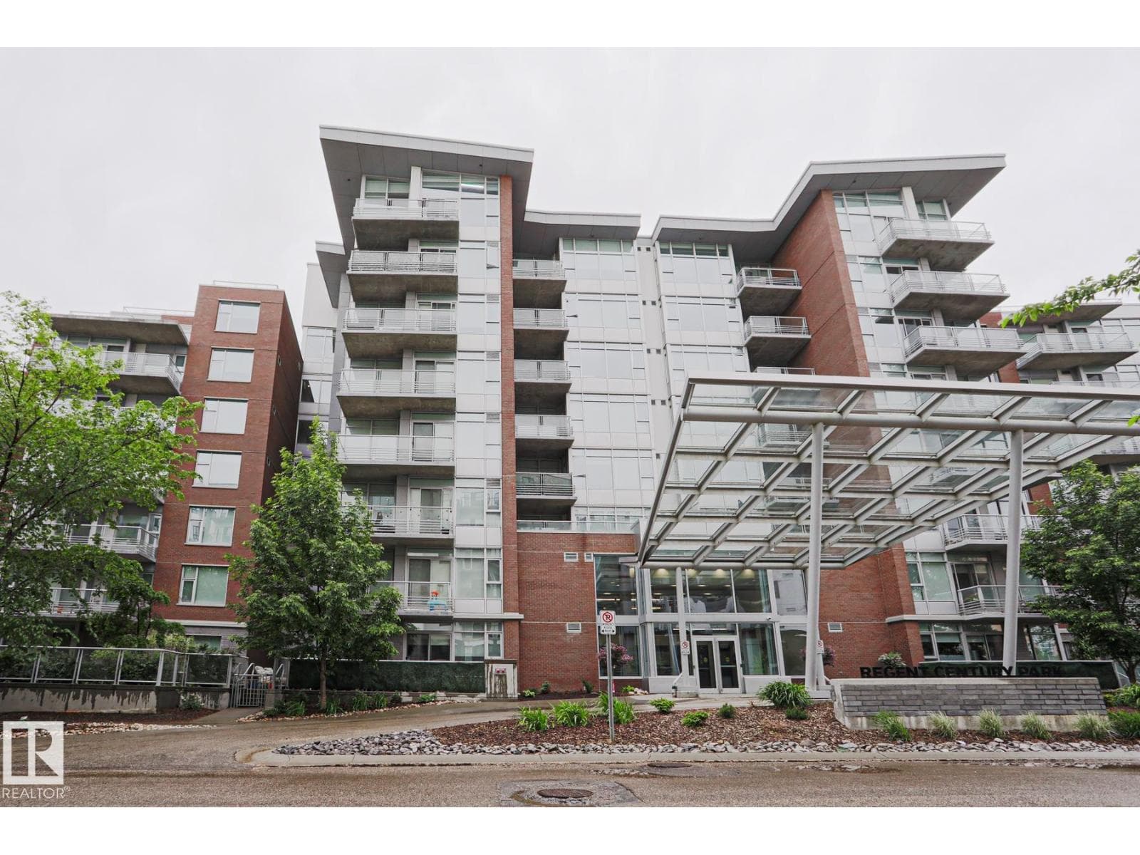 #212 2612 109 ST NW NW