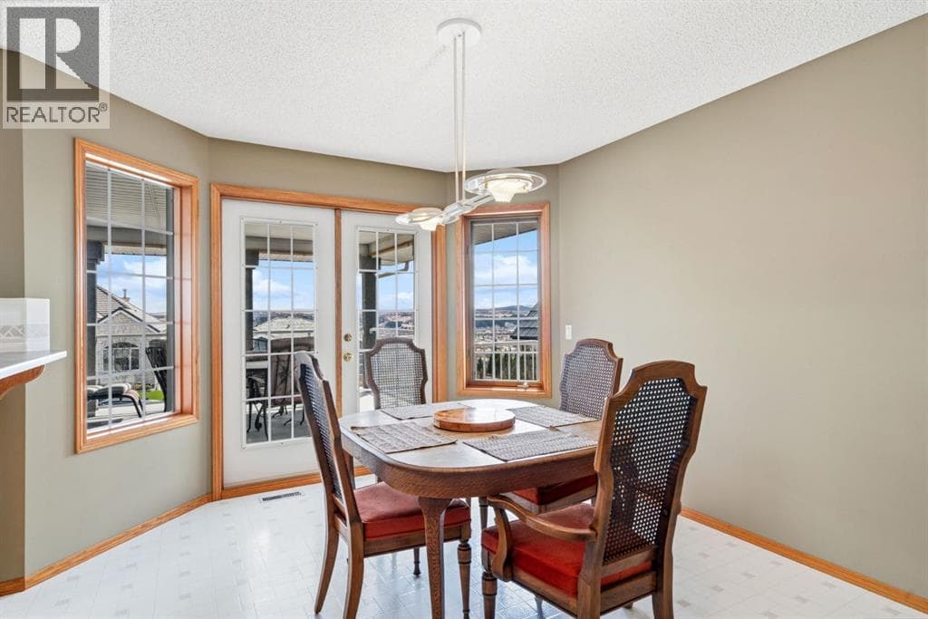 48 Headlands Close — photo 4