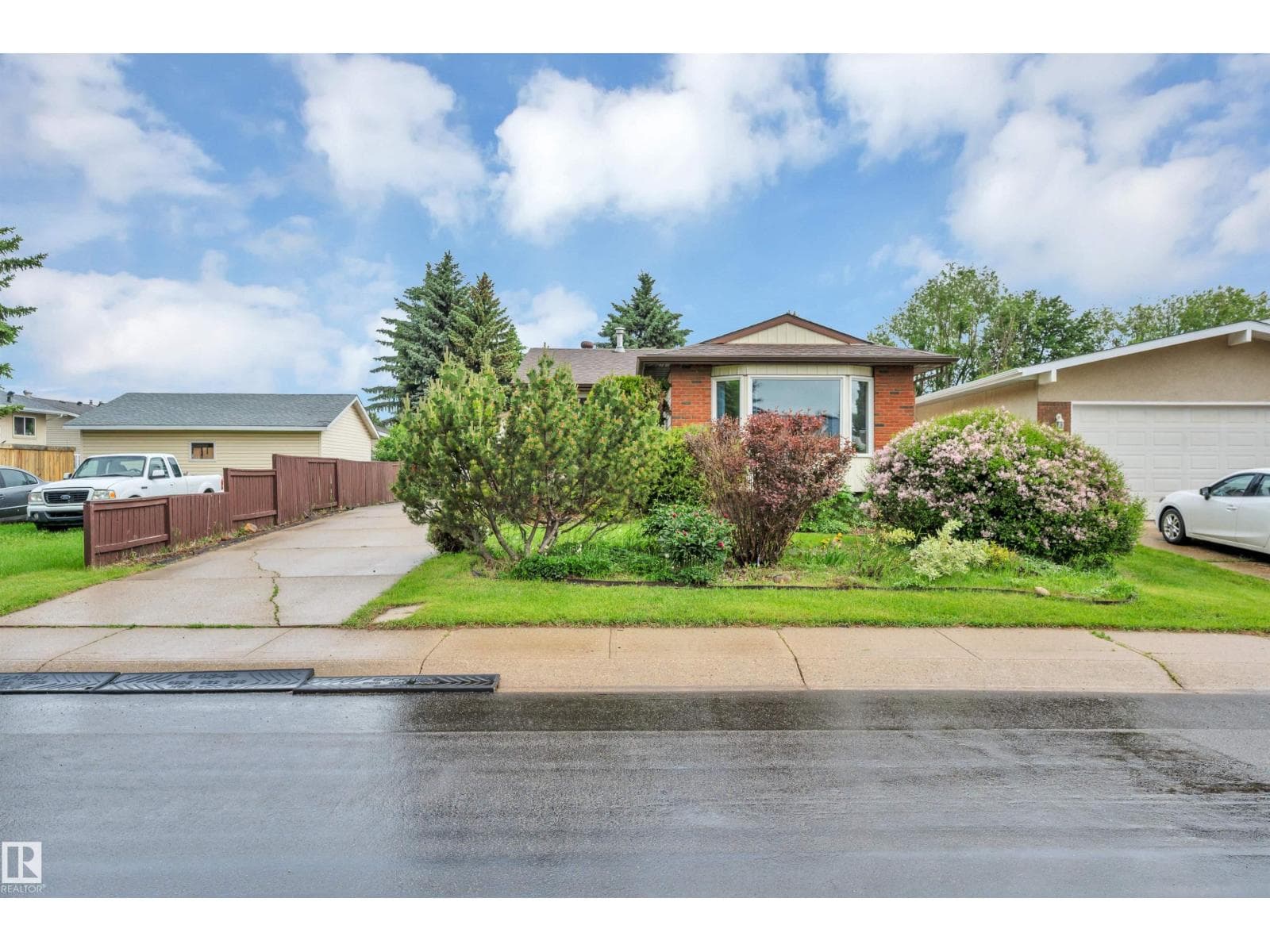 4524 20A AV NW — photo 3