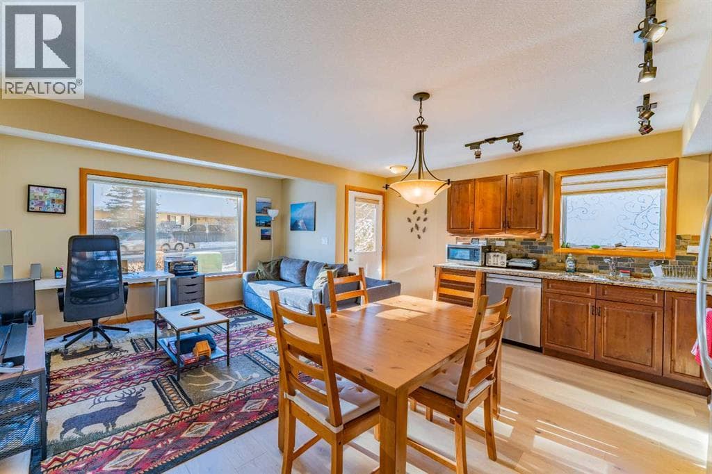 24, 100 Rundle Drive
