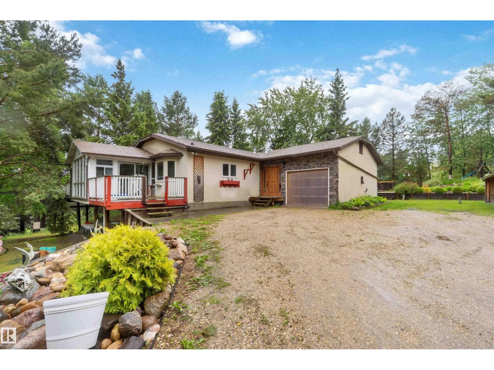 #28 52510 RGE ROAD 20