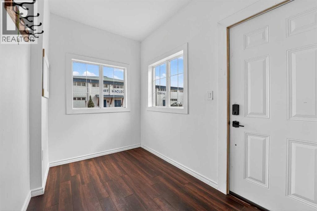 228 21 Street — photo 4