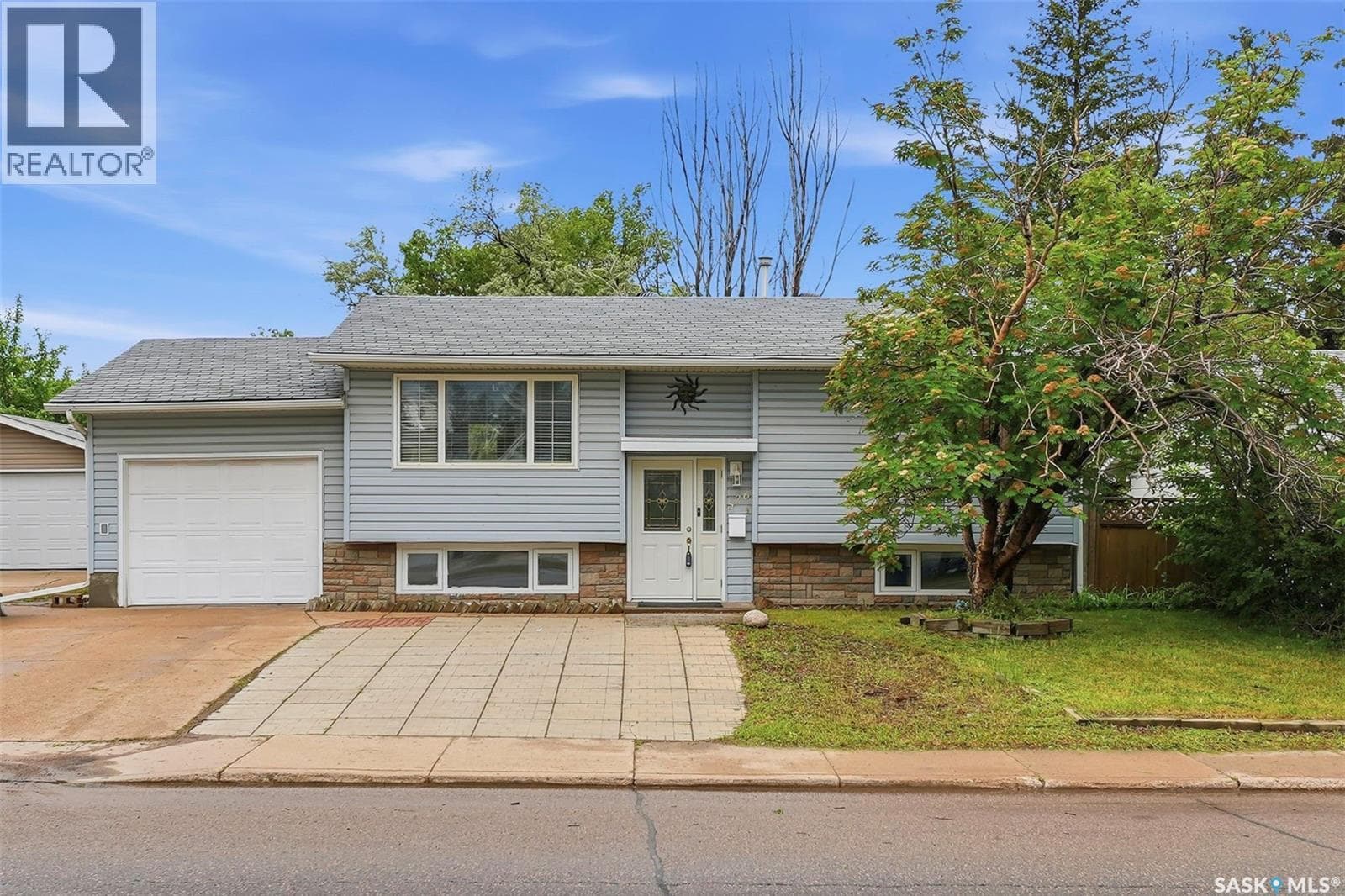 526 McKercher DRIVE