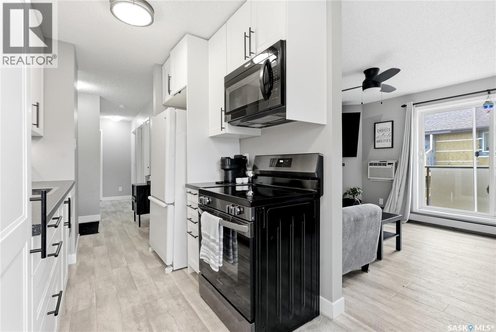 307 833 Wollaston CRESCENT — photo 4