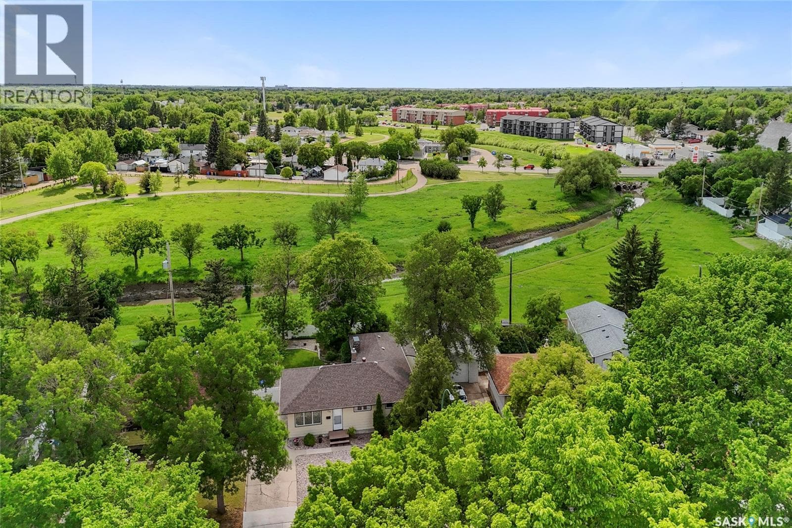 133 Ellison CRESCENT