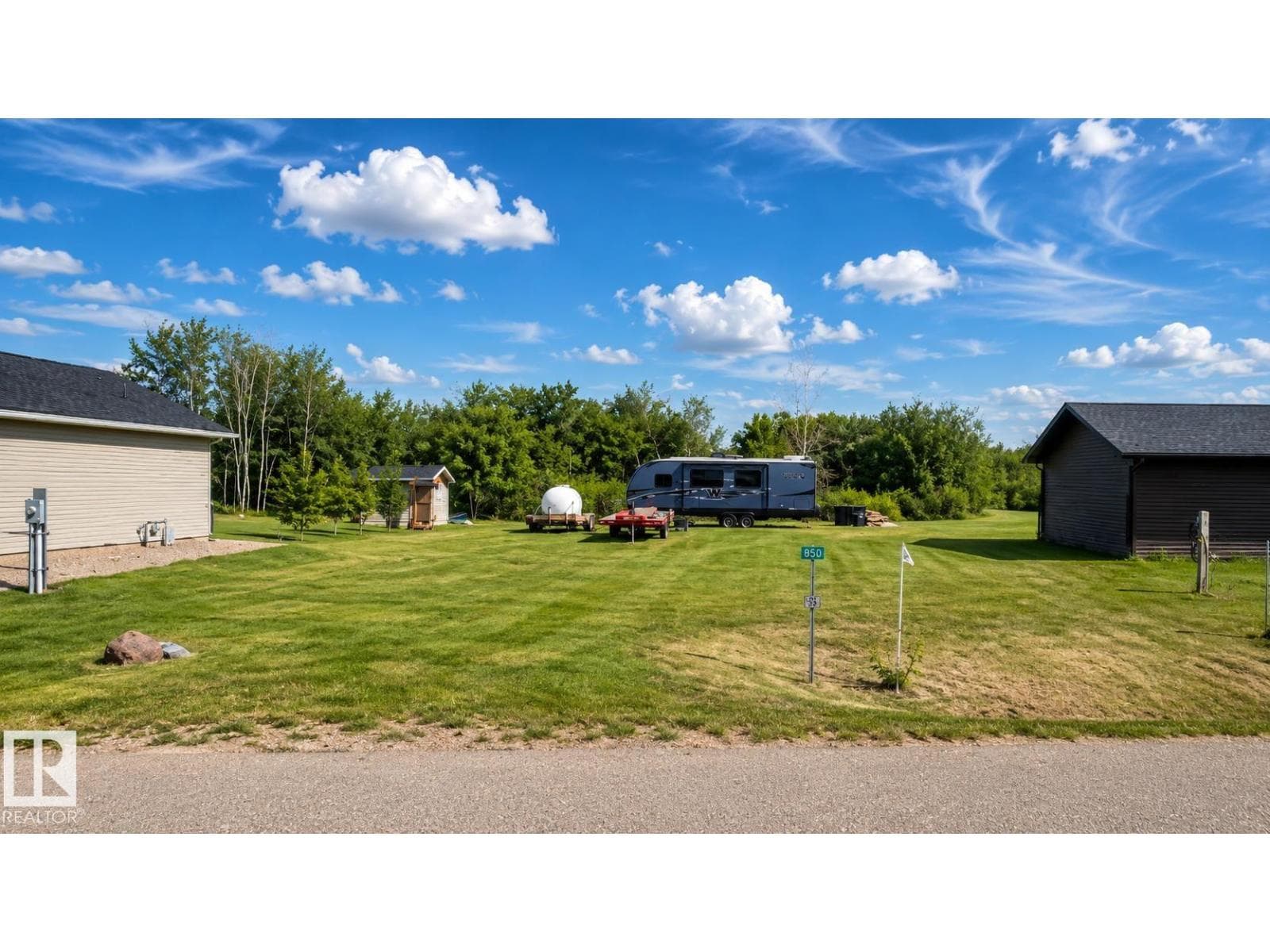 850 56316 RNG ROAD 113 — photo 2