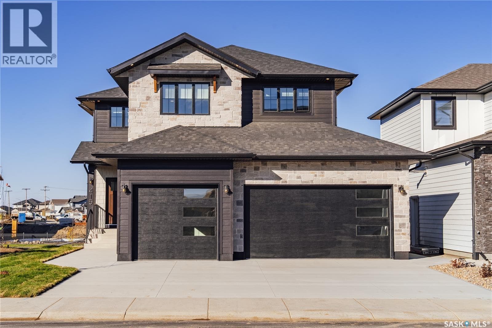 415 Sharma CRESCENT — photo 2