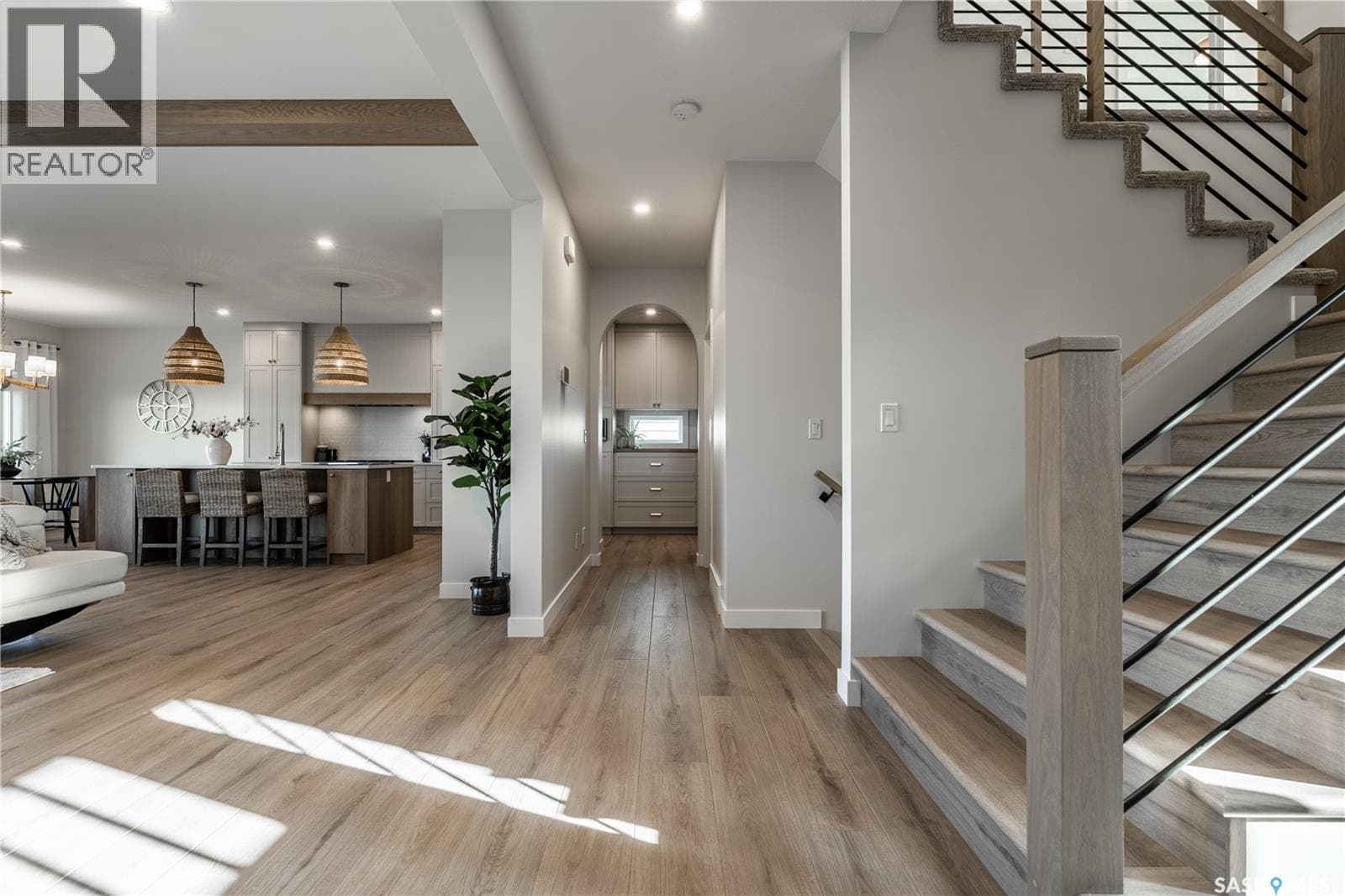 415 Sharma CRESCENT — photo 5