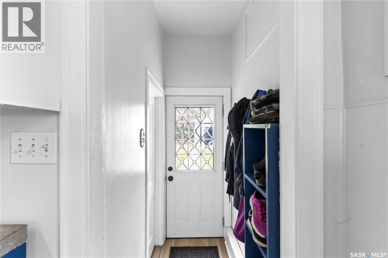 219 Margaret STREET — photo 2