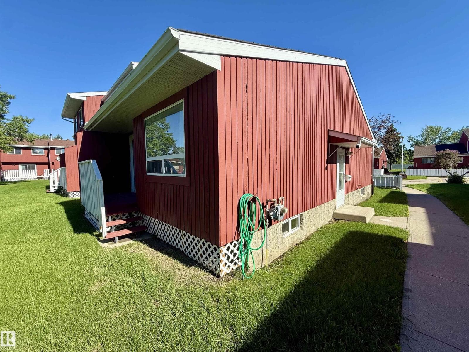 10654 BEAUMARIS RD NW — photo 3