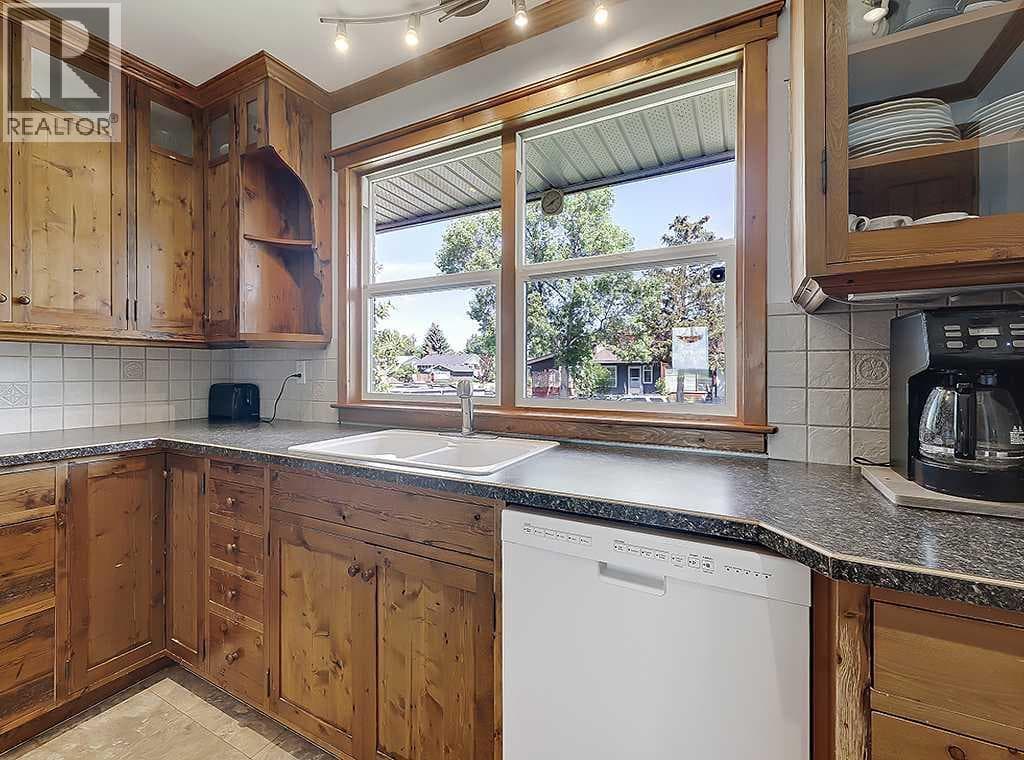 19 Tongue Road SW — photo 5
