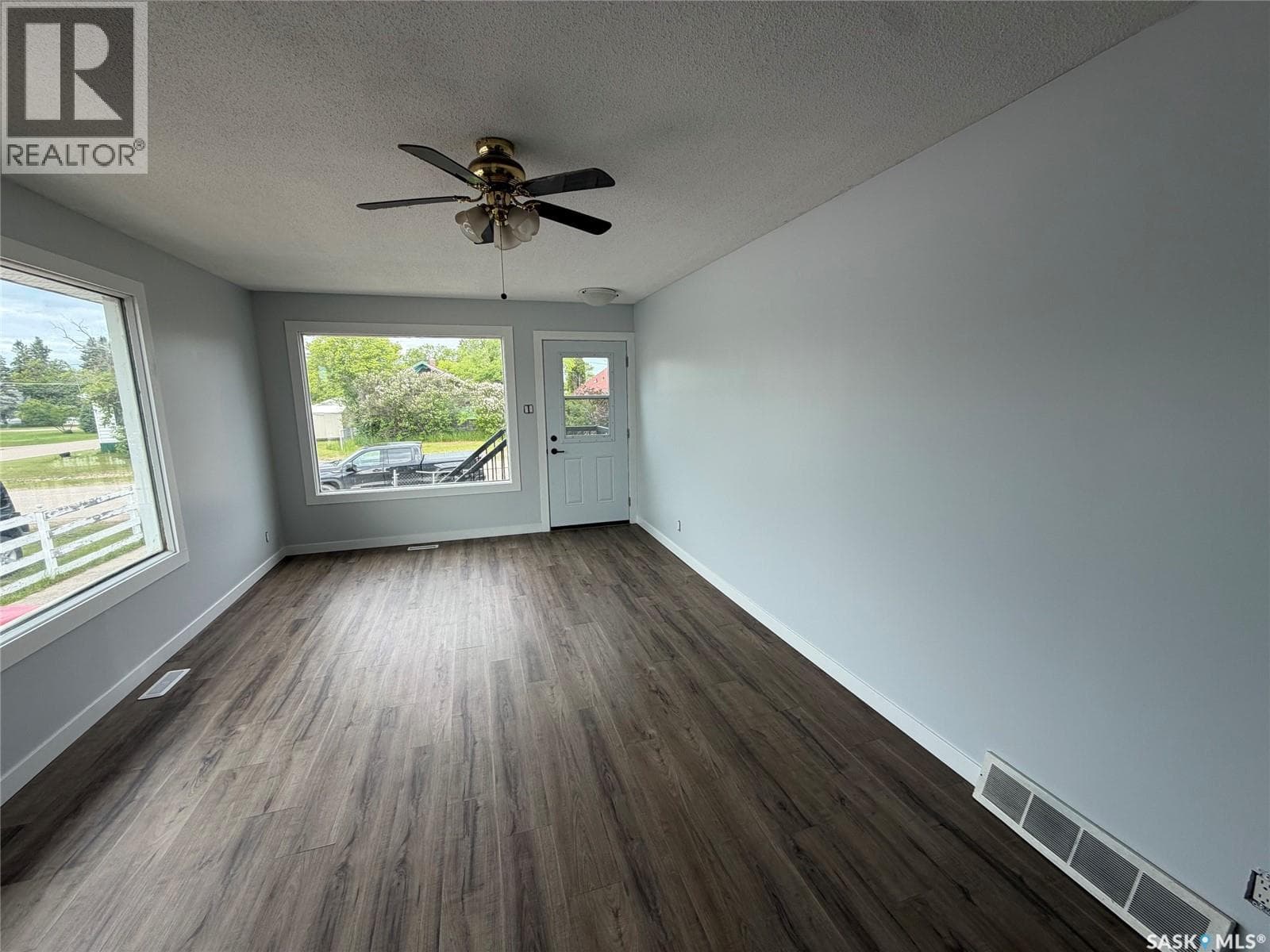 118 Hudson STREET — photo 5