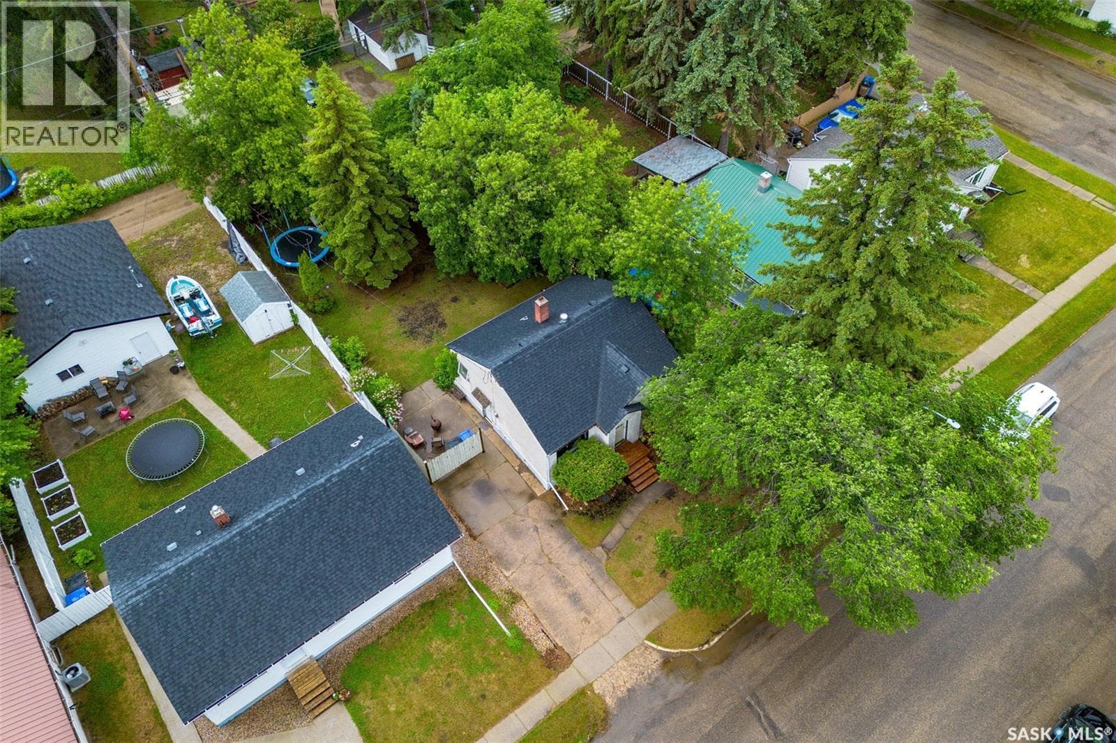 205 Bemister AVENUE E — photo 4