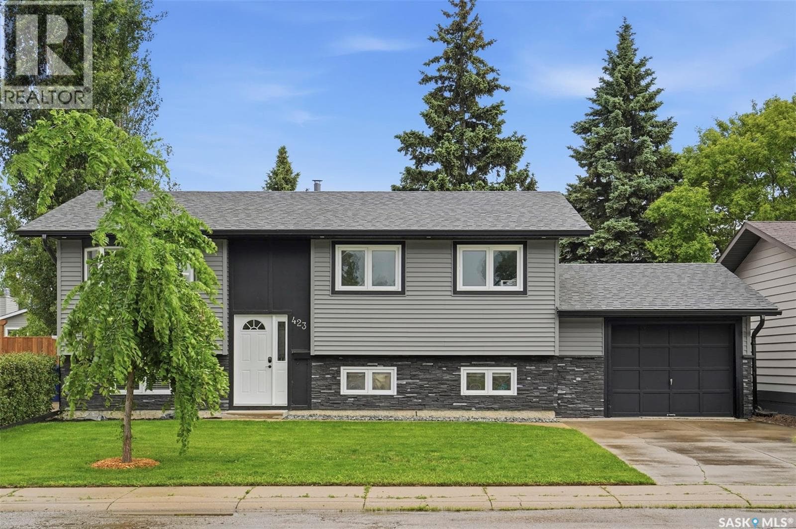 423 Nesbitt WAY