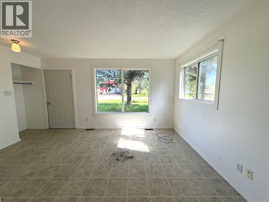 #9 1st Avenue SW — photo 5
