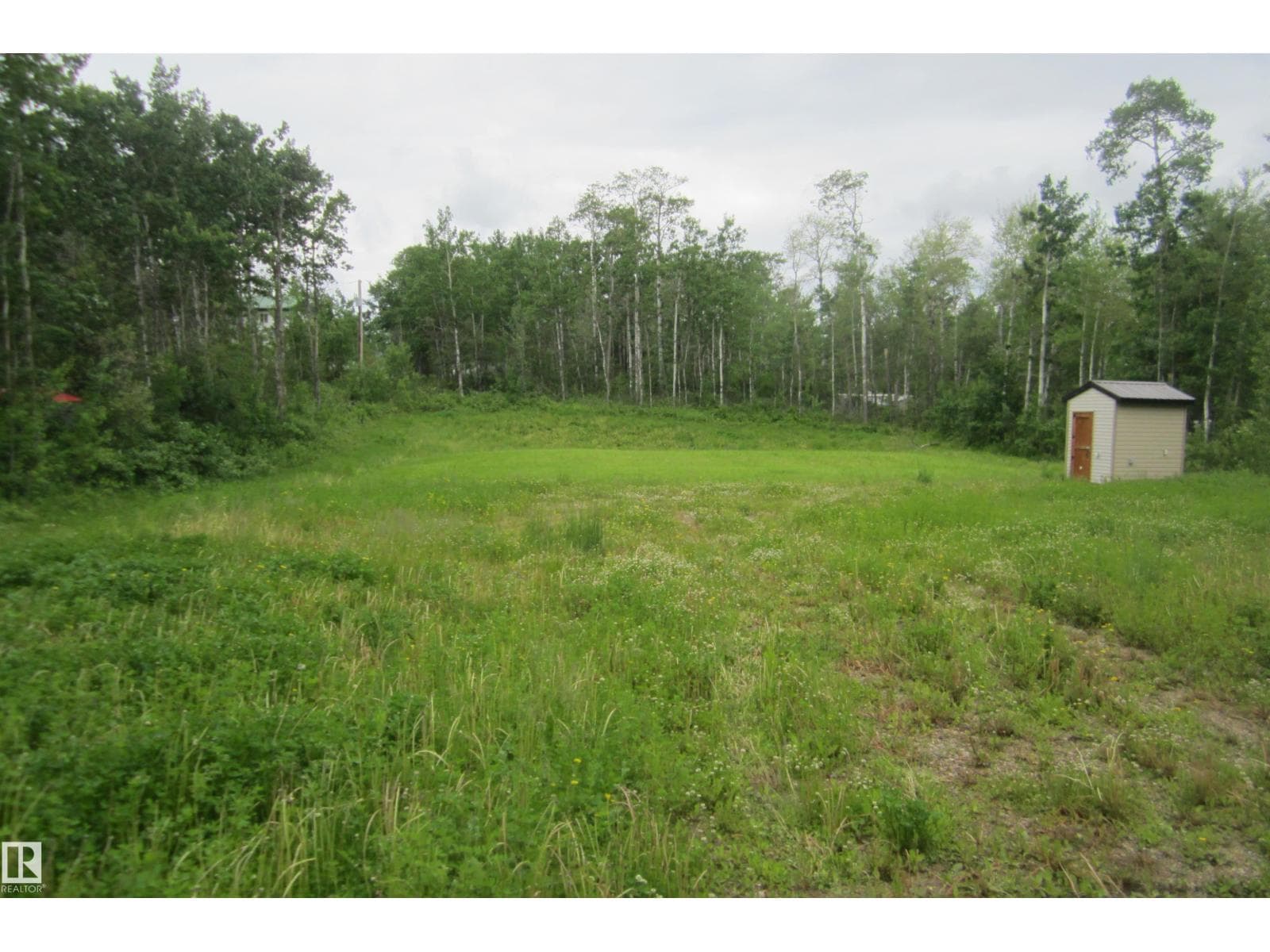 220 11502 Twp Rd 604 S — photo 3