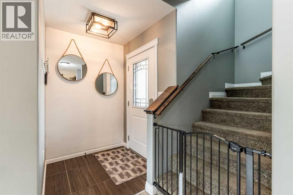 596 Vista Drive SE — photo 4