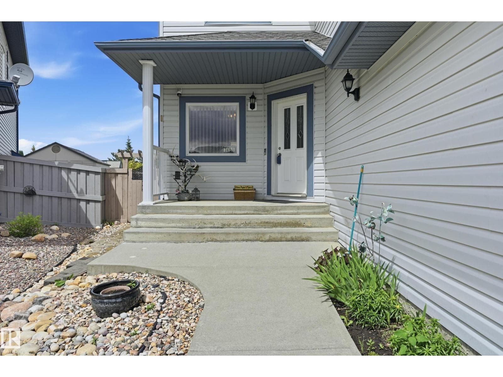 7460 SINGER LD NW — photo 2