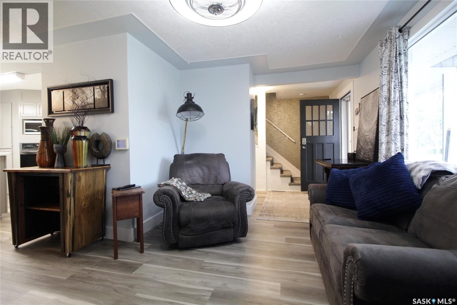 808 Ellice STREET — photo 4