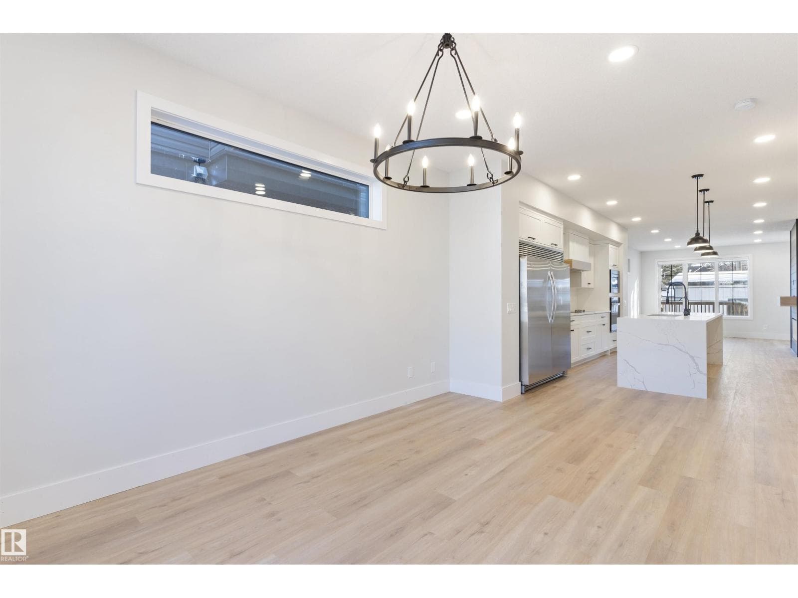 10419 136 ST NW — photo 4