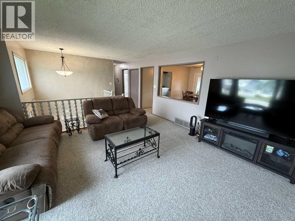 481 Mountain Street — photo 4