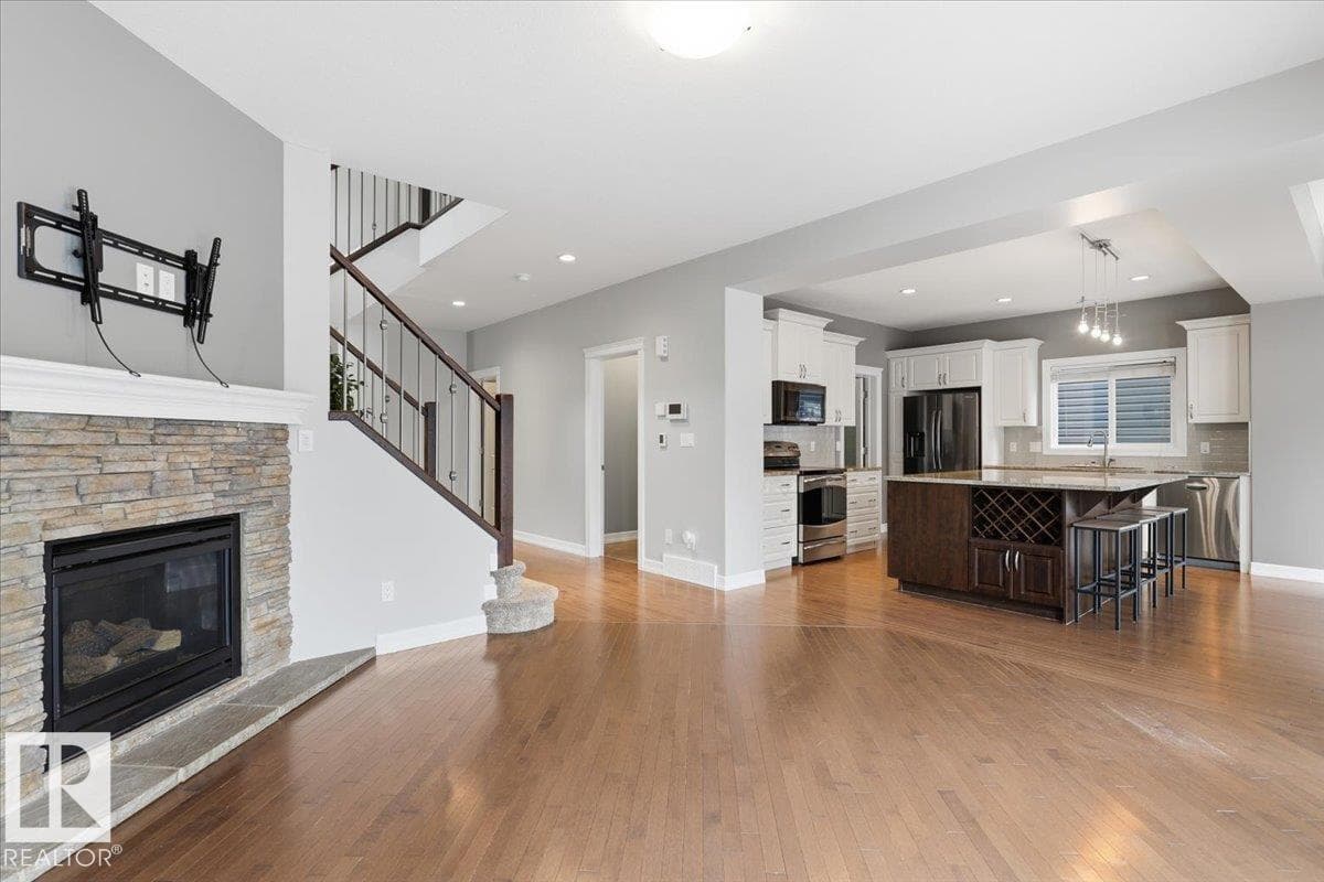 291 SHEPPARD CI — photo 4