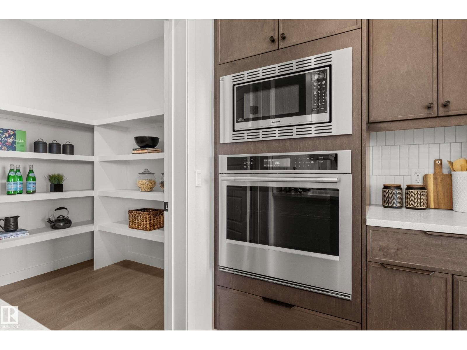 12528 34 AV SW — photo 2