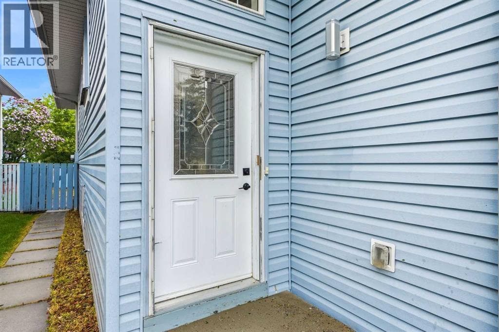 115 Coverdale Way NE — photo 4