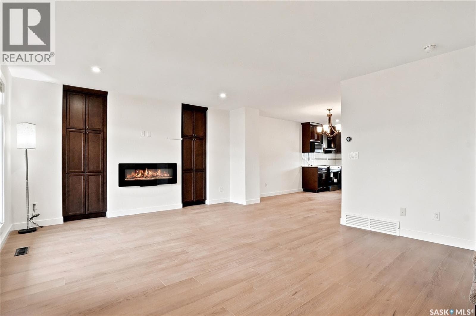 543 Evergreen BOULEVARD — photo 4