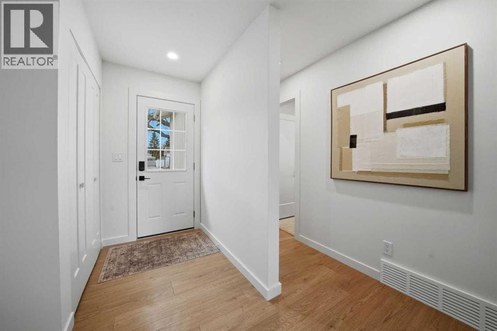 19 Spencer Street — photo 5