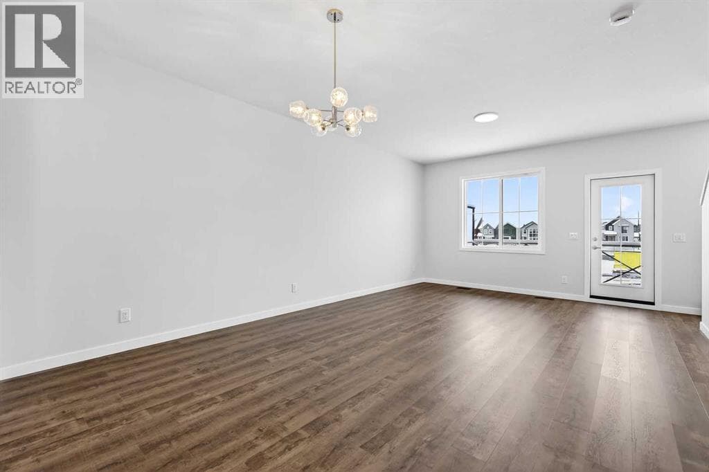 204, 1750 Rangeview Drive SE — photo 3