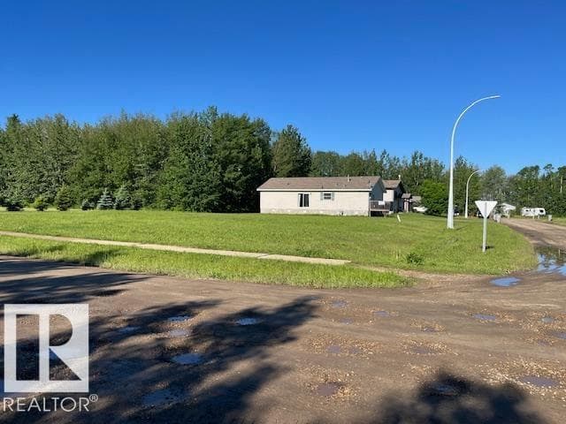 2 Woodbend CR — photo 2