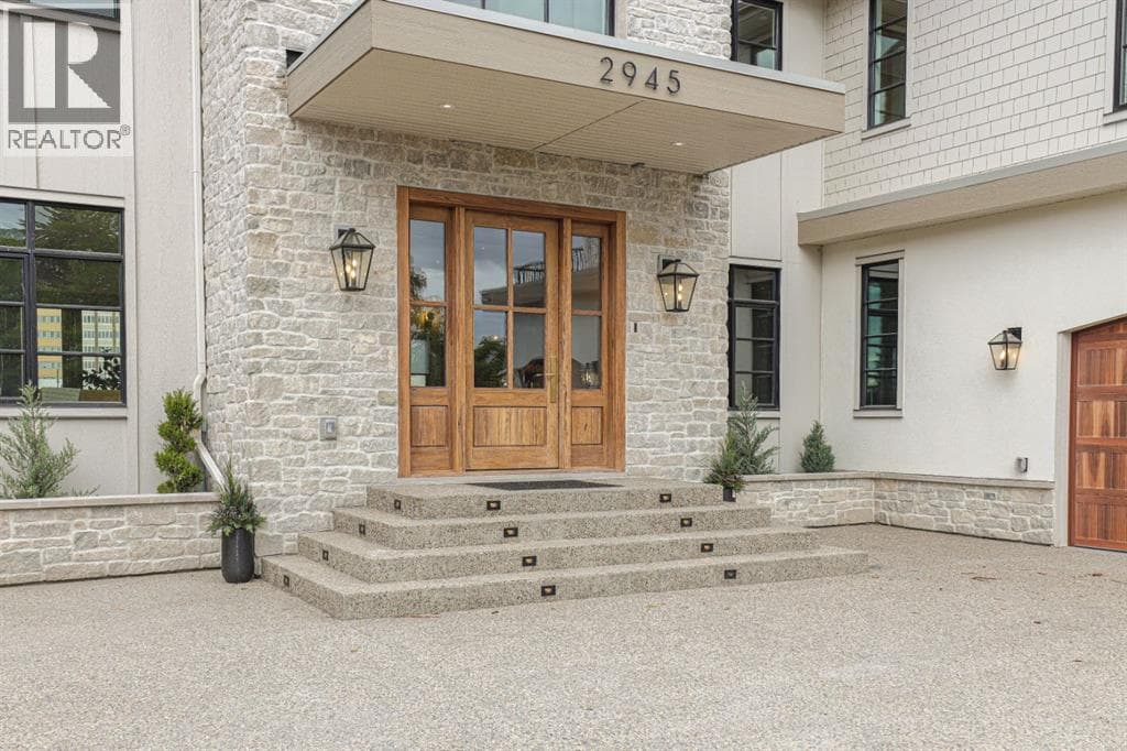 2945 Toronto Crescent NW — photo 4