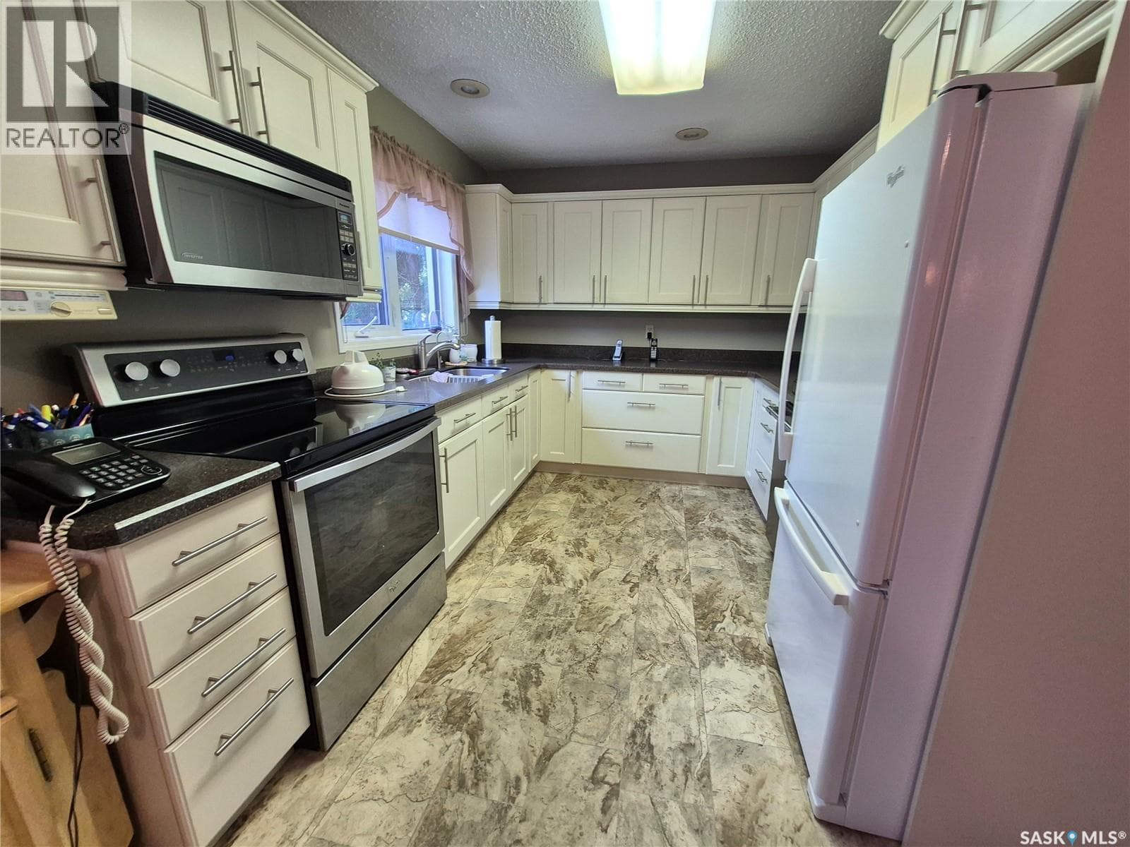 566 Dieppe DRIVE — photo 5