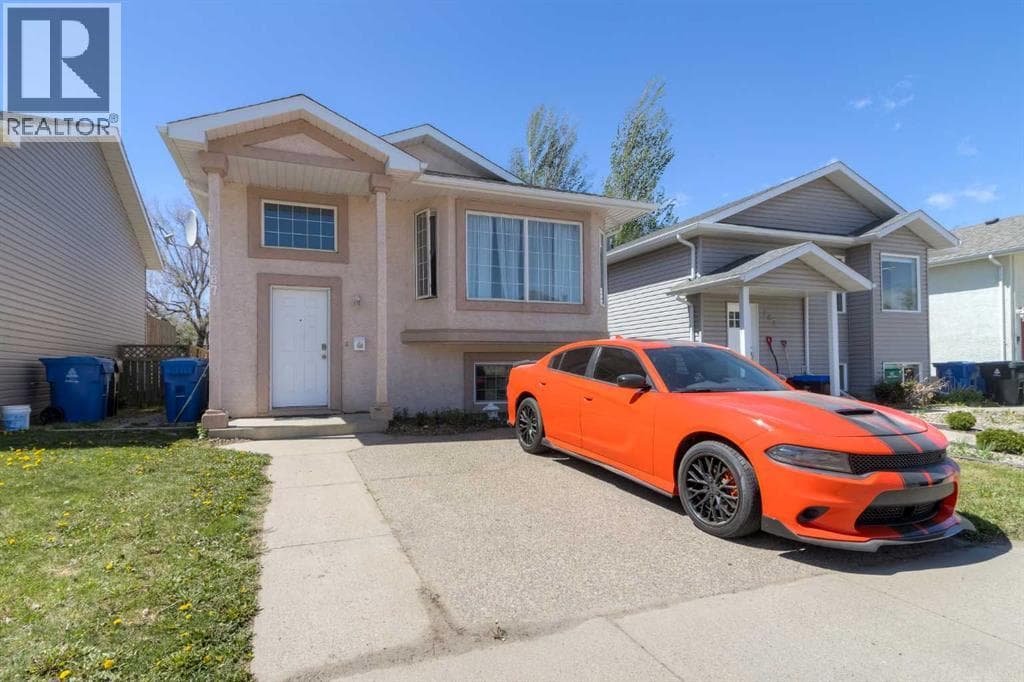 287 peigan Court W