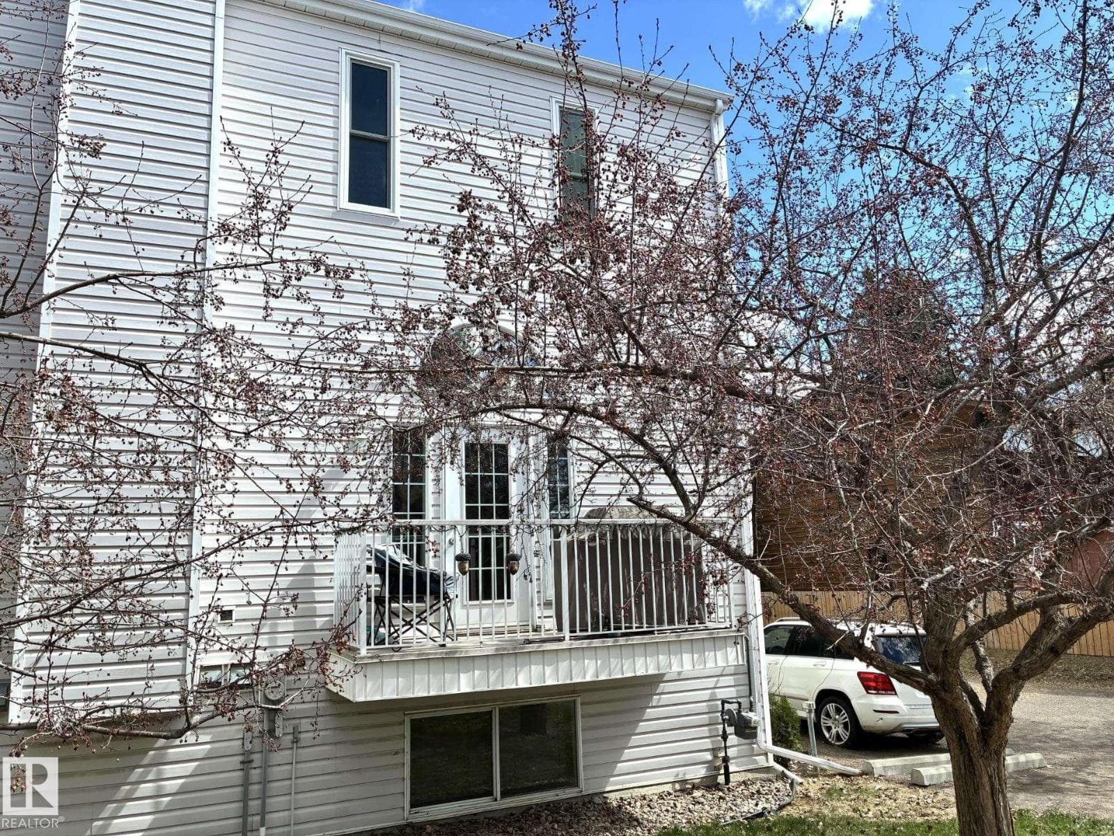 1248 48 ST NW — photo 3
