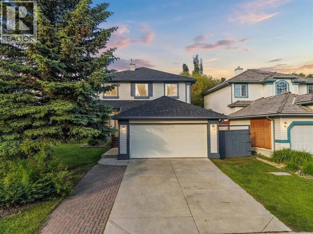 249 Mt Douglas Circle SE