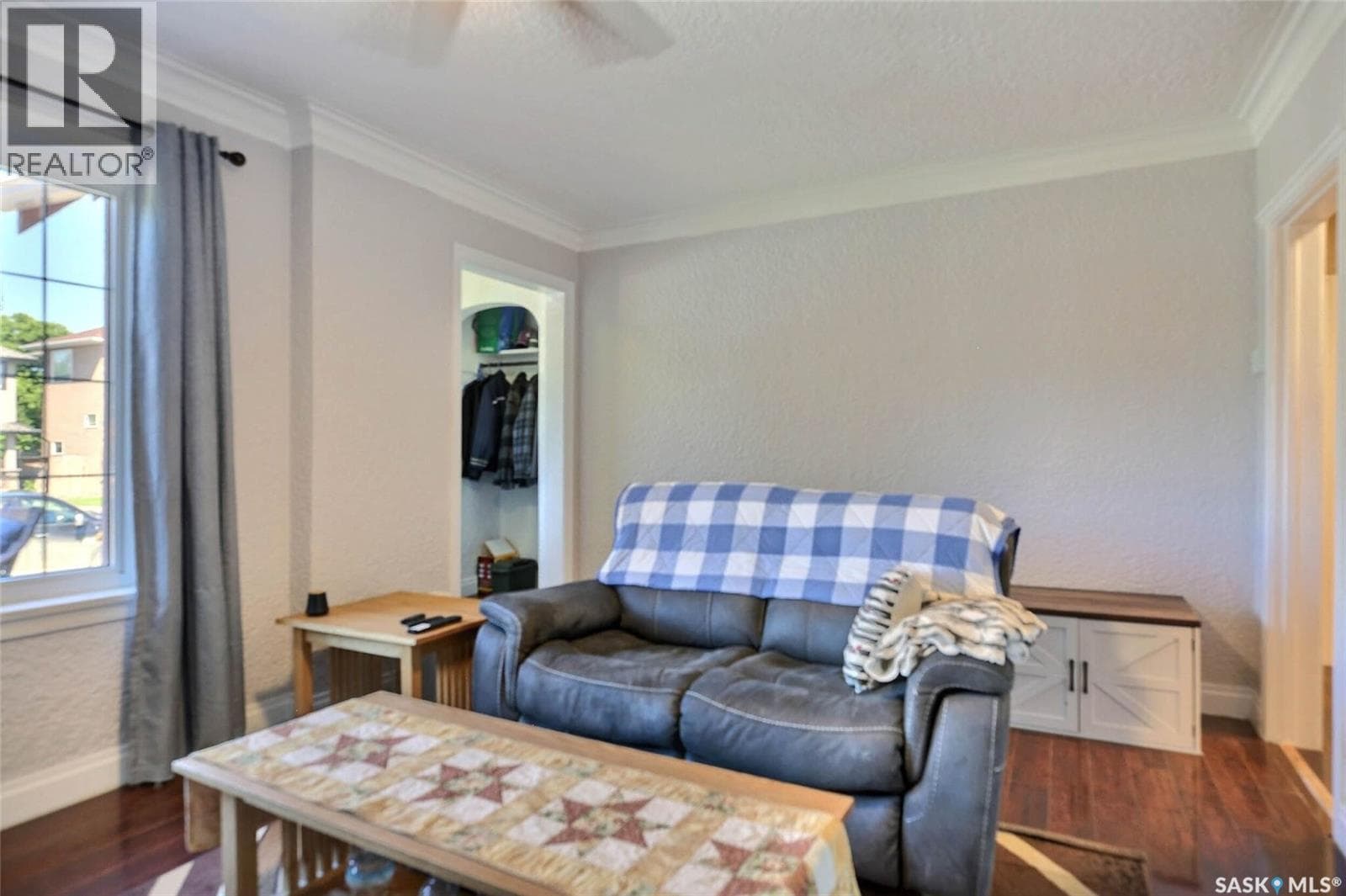 2241 Queen STREET — photo 4