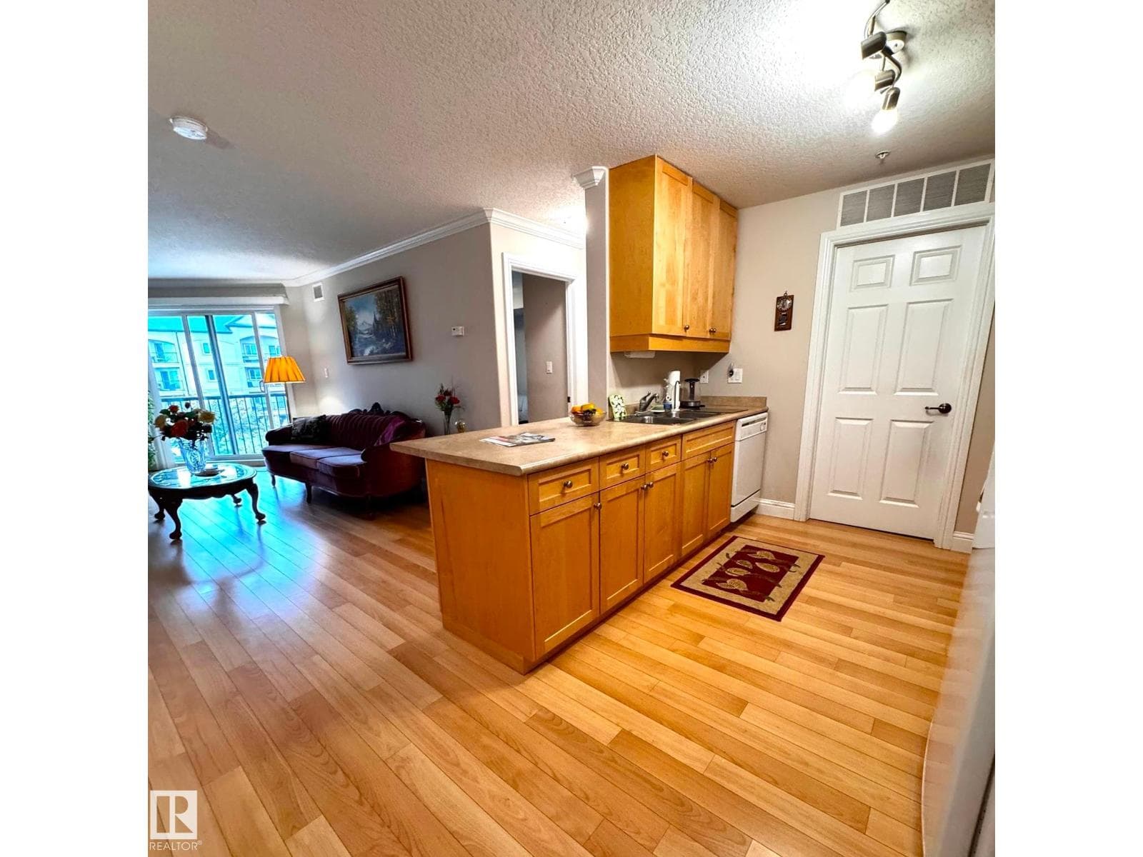 #330 13111 140 AV NW — photo 4