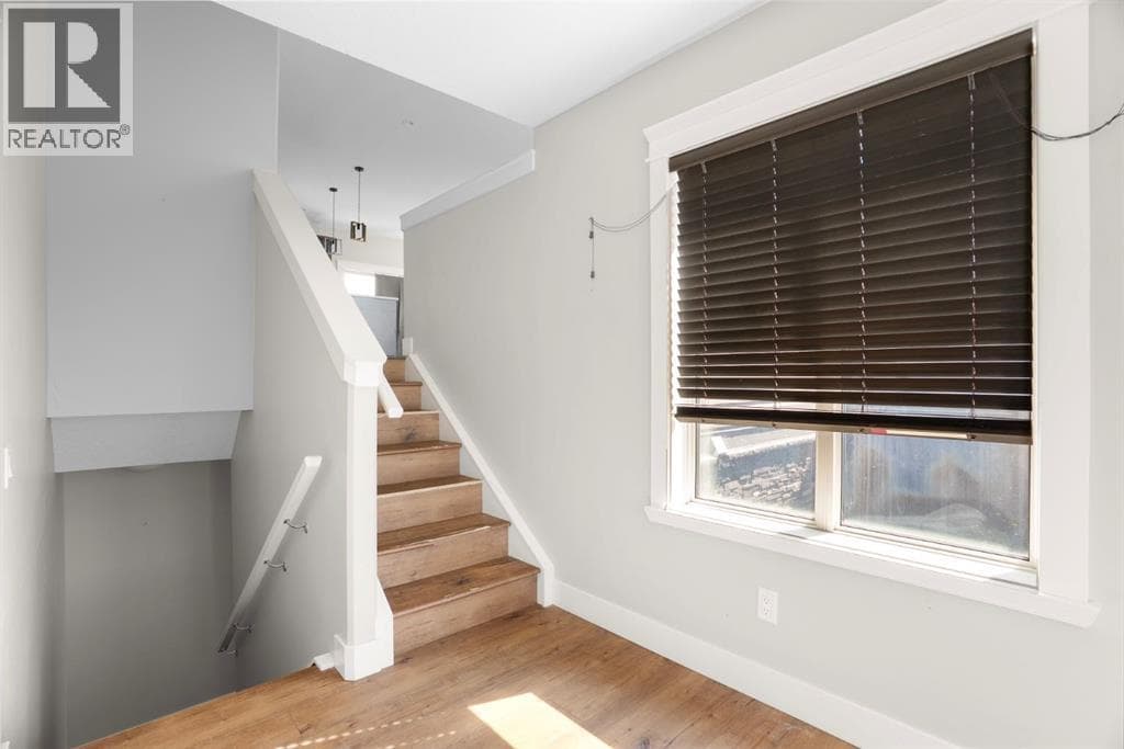 125 Amberwood Court — photo 5