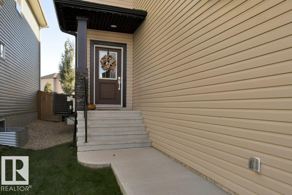 477 ROBERTS CR — photo 5