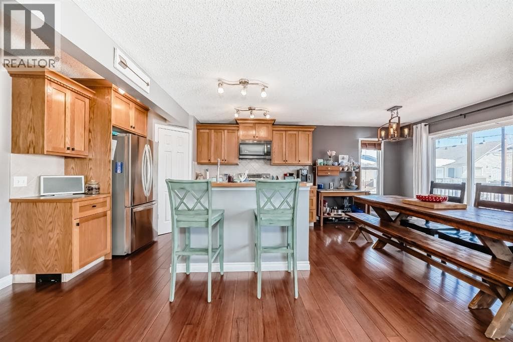 220 Hillcrest Court — photo 4