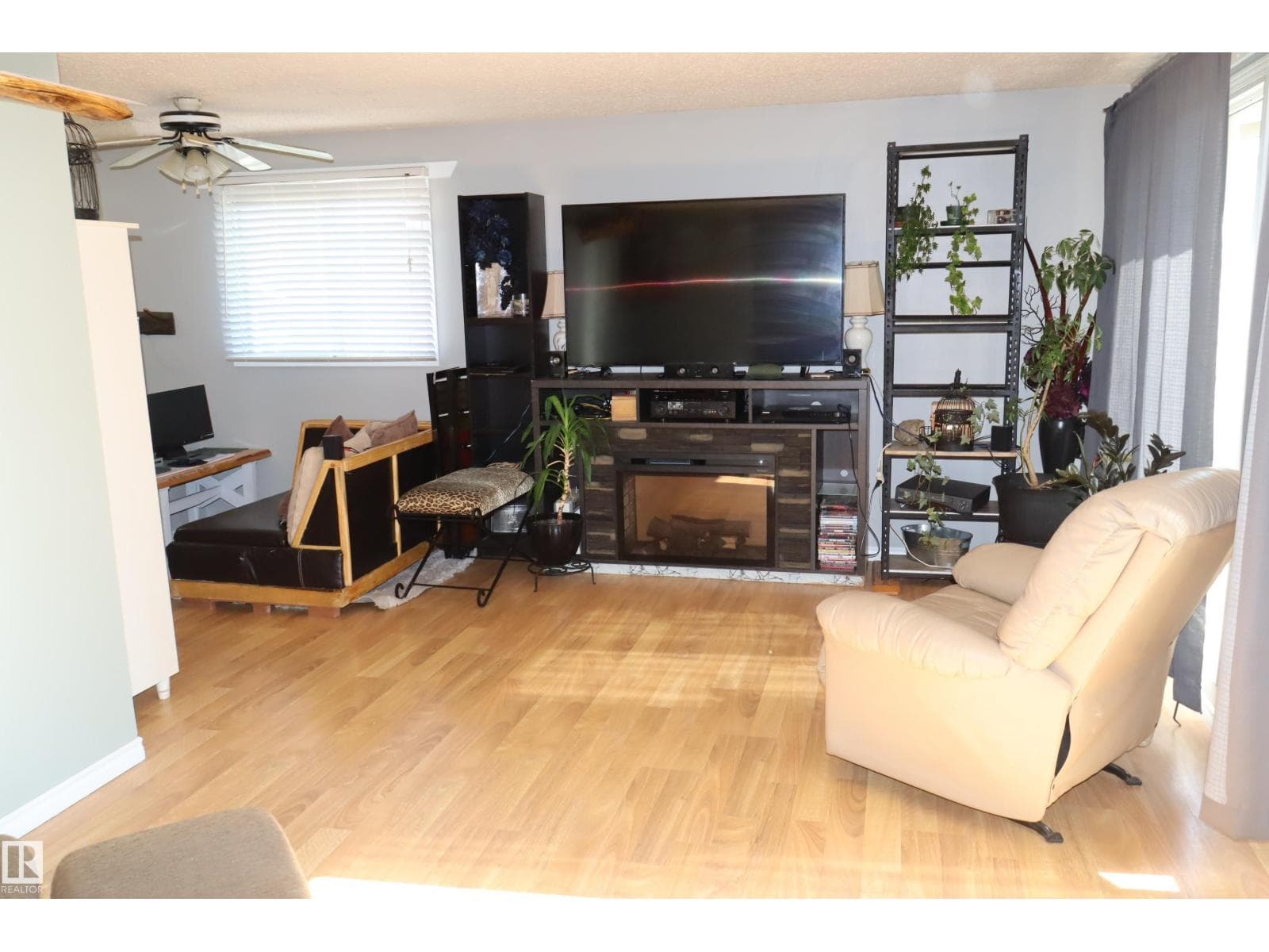 147 Garwood CR — photo 2