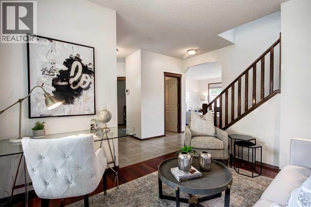 63 Elgin Drive SE — photo 4