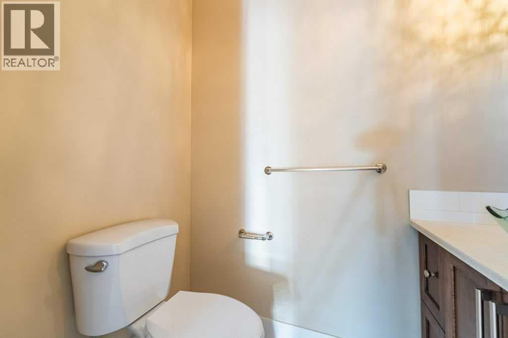 1241 Westmount Drive — photo 5