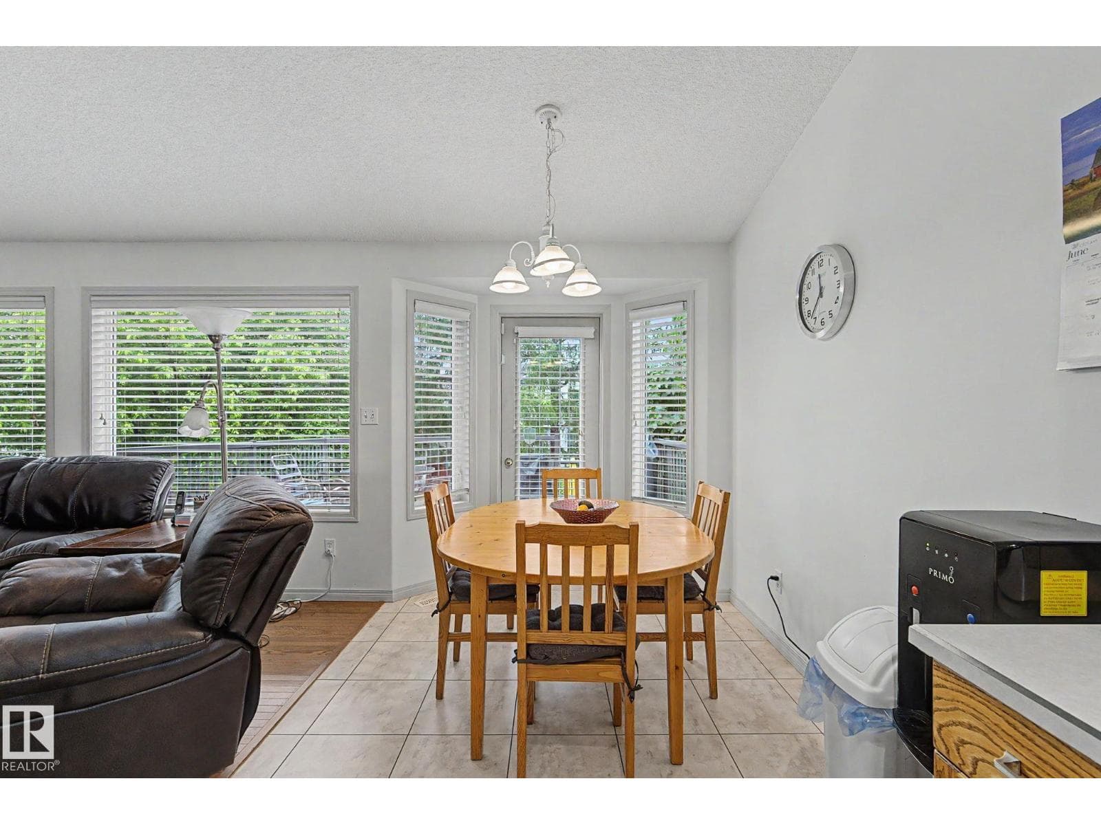 6 CHANCERY WY — photo 4