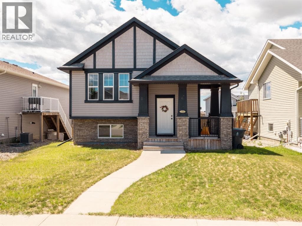 148 Mt Sundial Court W