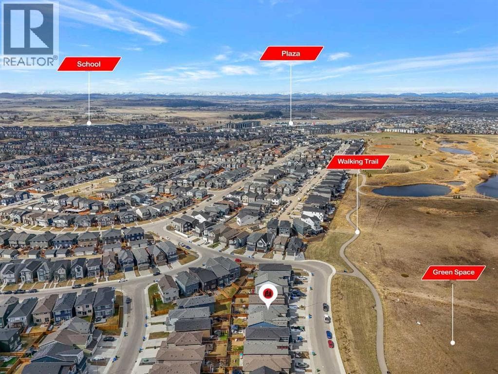 341 Walcrest View SE — photo 3