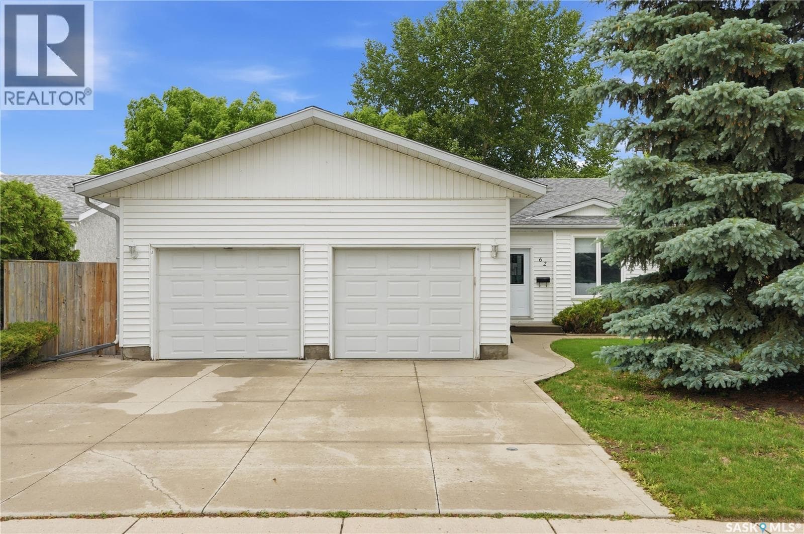 62 Robinson CRESCENT
