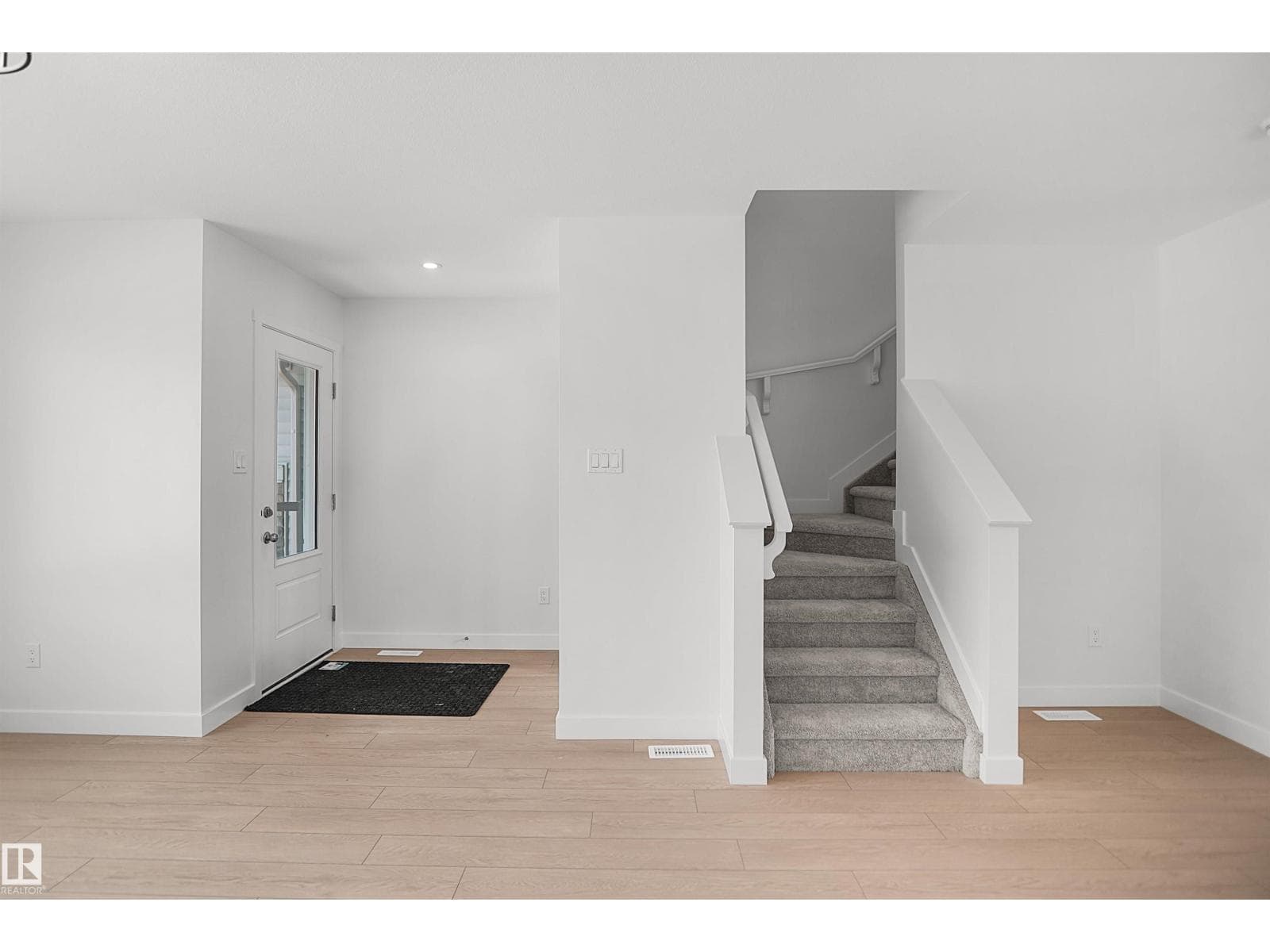 21386 128A AV NW — photo 4
